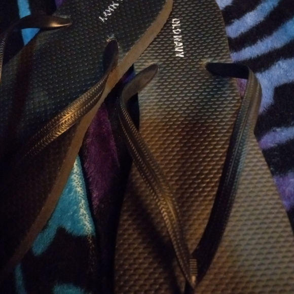 LAST CHANCE SALE ONLY $8 Ladies "Old Navy" Flip Flops (Black) Size Large - Picture 4 of 4